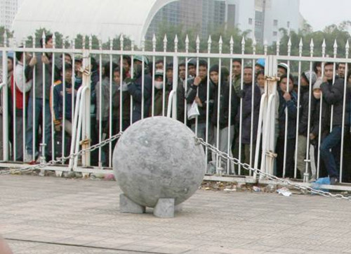 40[-]quả[-]cầu[-]đá[-]ở[-]Mỹ[-]Đình[-]có[-]đi[-]không[-]về[-]sau[-]trận[-]chung[-]kết[-]AFF[-]Cup[-]2018